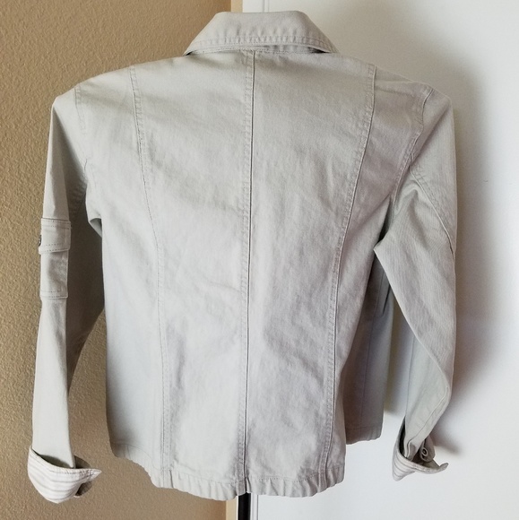 Relaxed Denim Jacket - Picture 3 of 3